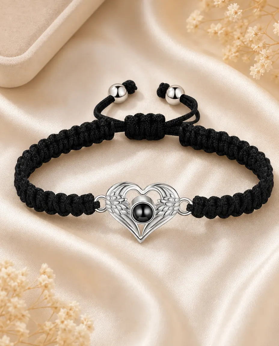 Armband met Foto Erin – Hart met Engelenvleugels aan Zwart Gevlochten Schuifkoord