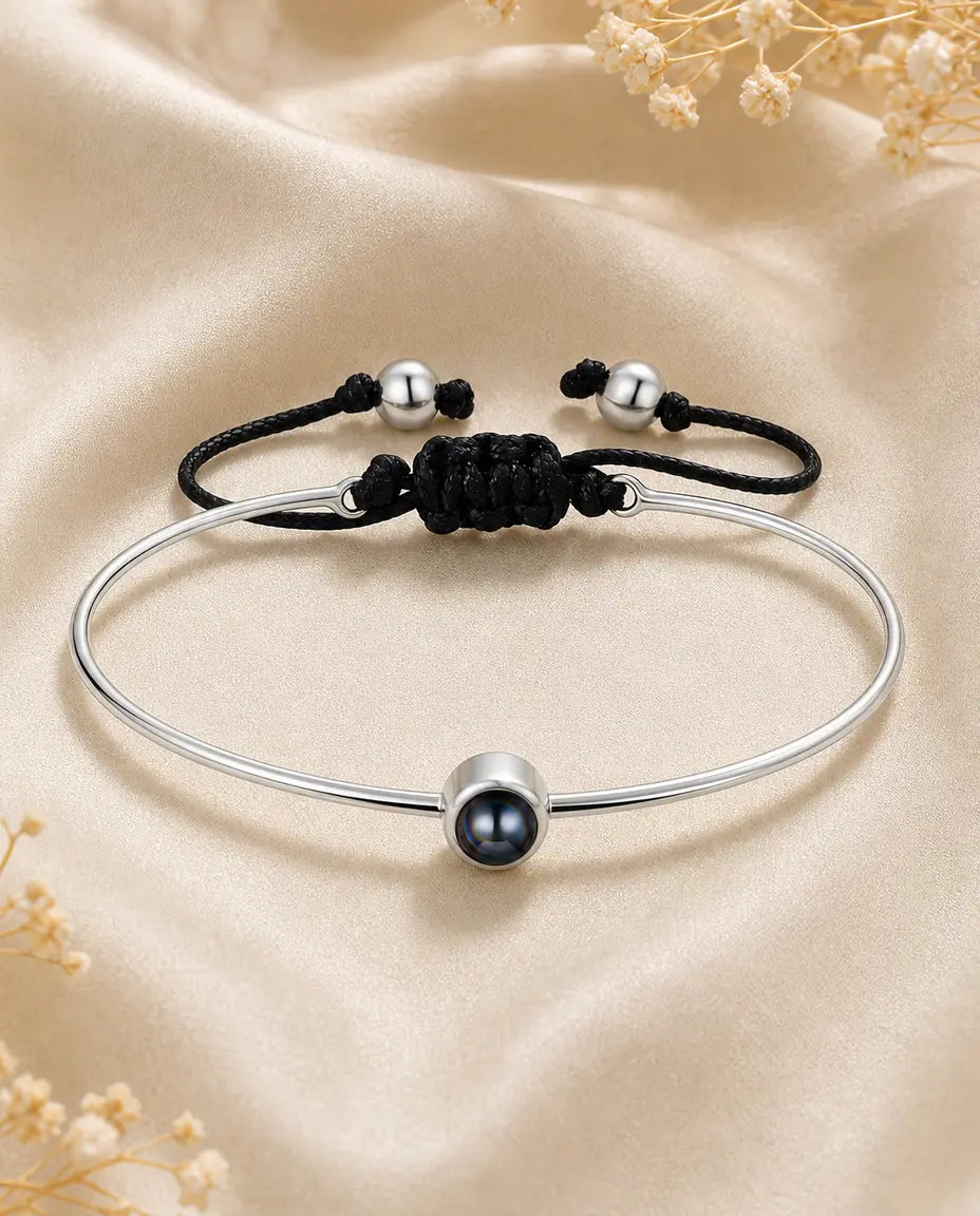 Armband met Foto Erin – Slanke Zilverkleurige Bangle met Verstelbaar Schuifkoord