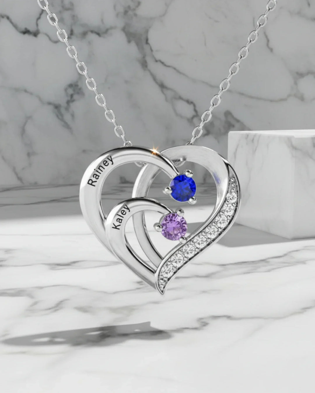 Geboortesteen Ketting – Twee Verstrengelde Harten in 925 Sterling Zilver met 2 Namen en 2 Stenen