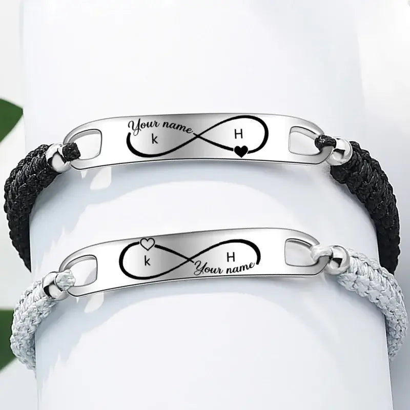 Koppel Armbanden – Infinity Symbool met Initiaal en Naam, Roestvrij Staal, Set van 2