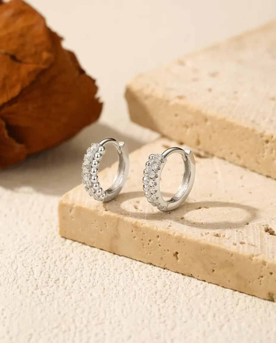 Moissanite Creolen met Pavé - zestien stenen van 1,3 mm in twee rijen, 12 mm doorsnede, 925 sterling zilver
