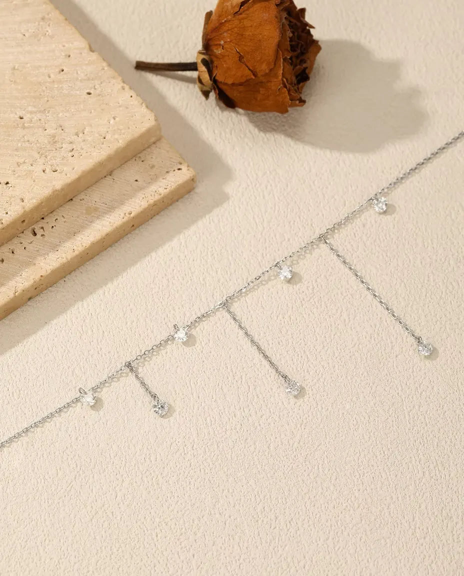 Moissanite Ketting met Zeven Hangers - stenen van 0,30 ct en 4 mm aan getrapte ketting, 925 zilver, 40+5 cm