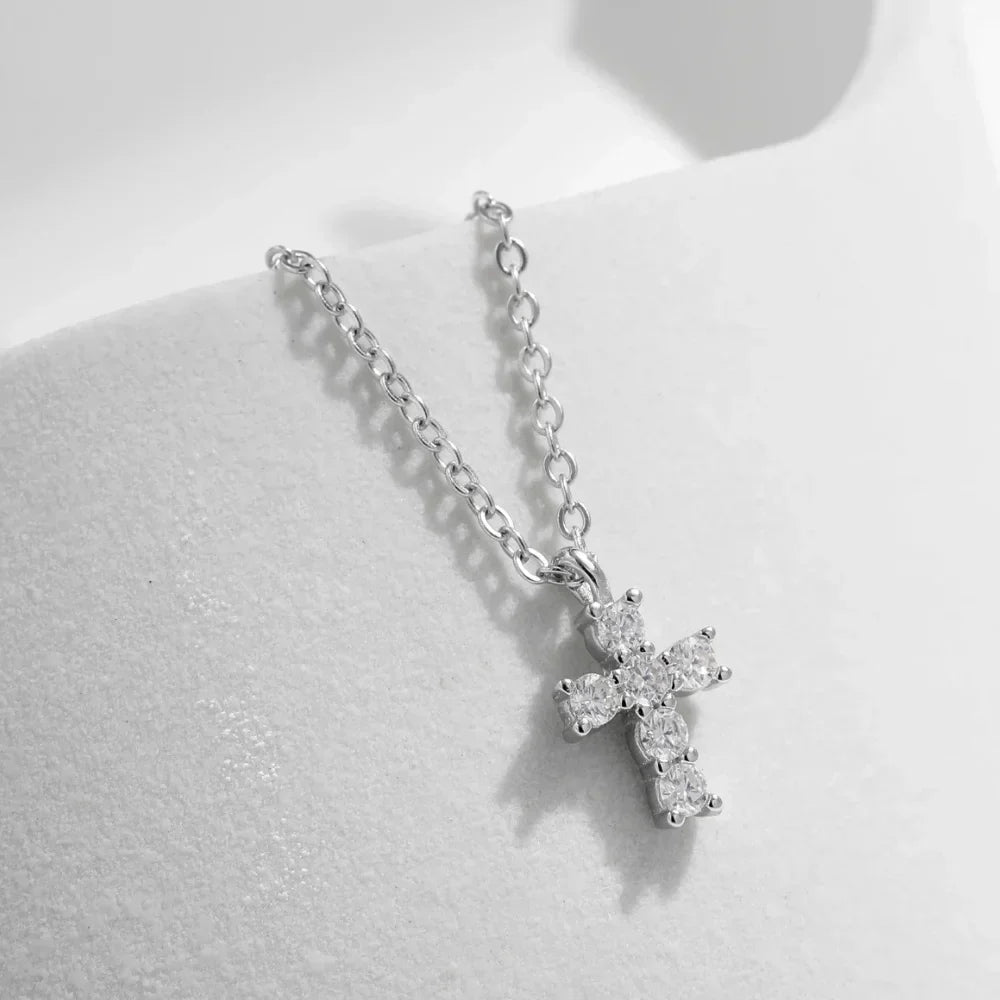 Moissanite Kruis Ketting – kruishanger met zes stenen in D-kleur VVS1, 925 sterling zilver, met GRA-certificaat