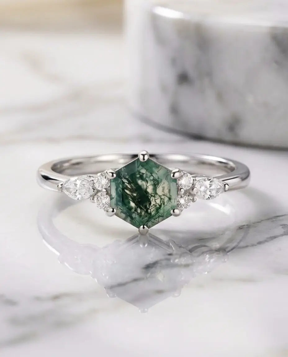 Mosagaat Ring – Zeshoekige Steen van 7 mm in Art Deco Zetting, 925 Sterling Zilver in Goud of Zilver