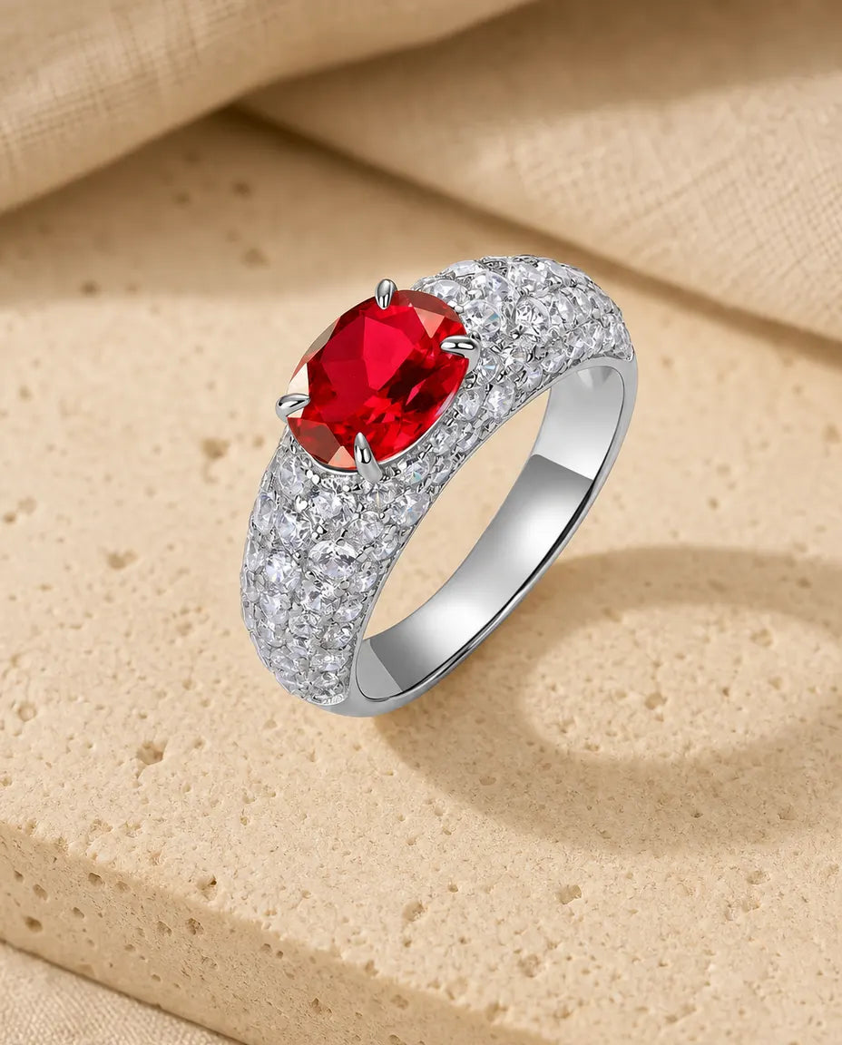 Robijn Ring met Ovale Steen – Brede Pavé Band in 925 Sterling Zilver, Geboortesteen van Juli