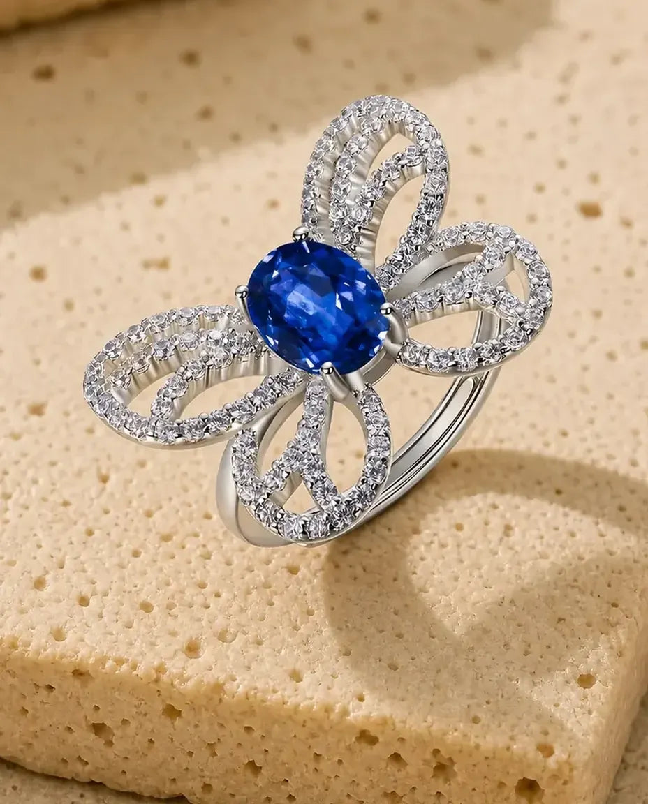 Saffier Ring met Vlinder – Pavé Vleugels op Verstelbare Open Band, 925 Sterling Zilver