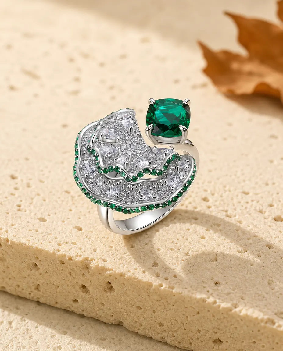 Smaragd Ring – Labgekweekte Groene Steen op Pavé Waaier, Open Band in 925 Sterling Zilver