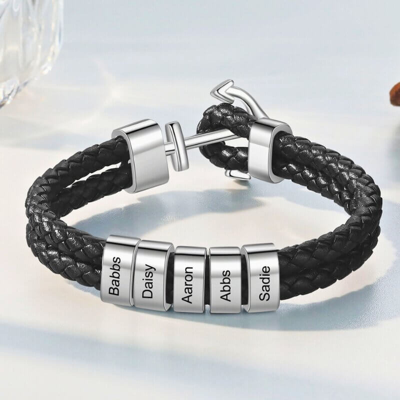 Gegraveerde Herenarmband – Leer met Ankerbedel en 2 tot 5 Naamkralen van Staal