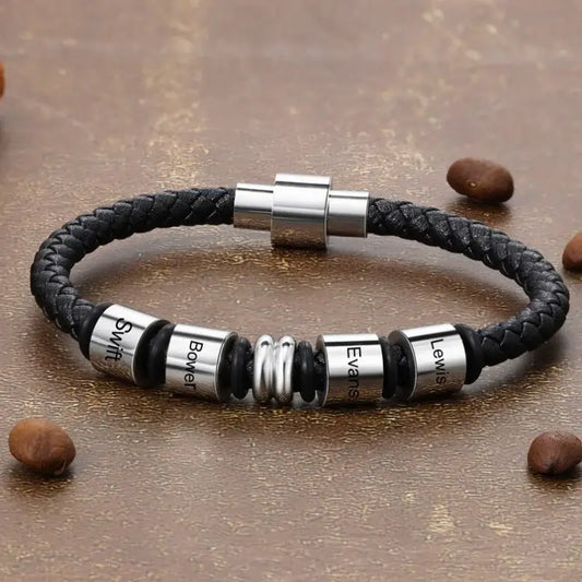 Gegraveerde Herenarmband – Zwart Leer met Roestvrij Staal en tot 4 Namen, 19 cm
