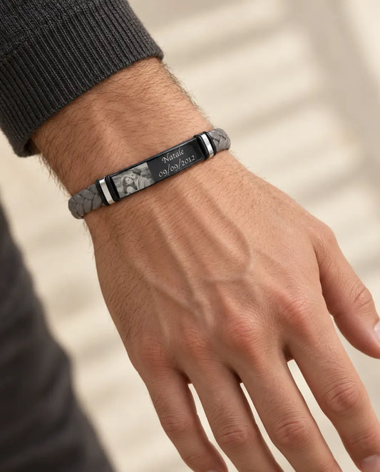Herenarmband met Foto - gedragen door een model