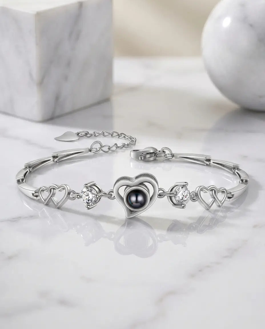 Armband met Foto Erin – Verstrengelde Hartschakels met Kristallen Hartbedel