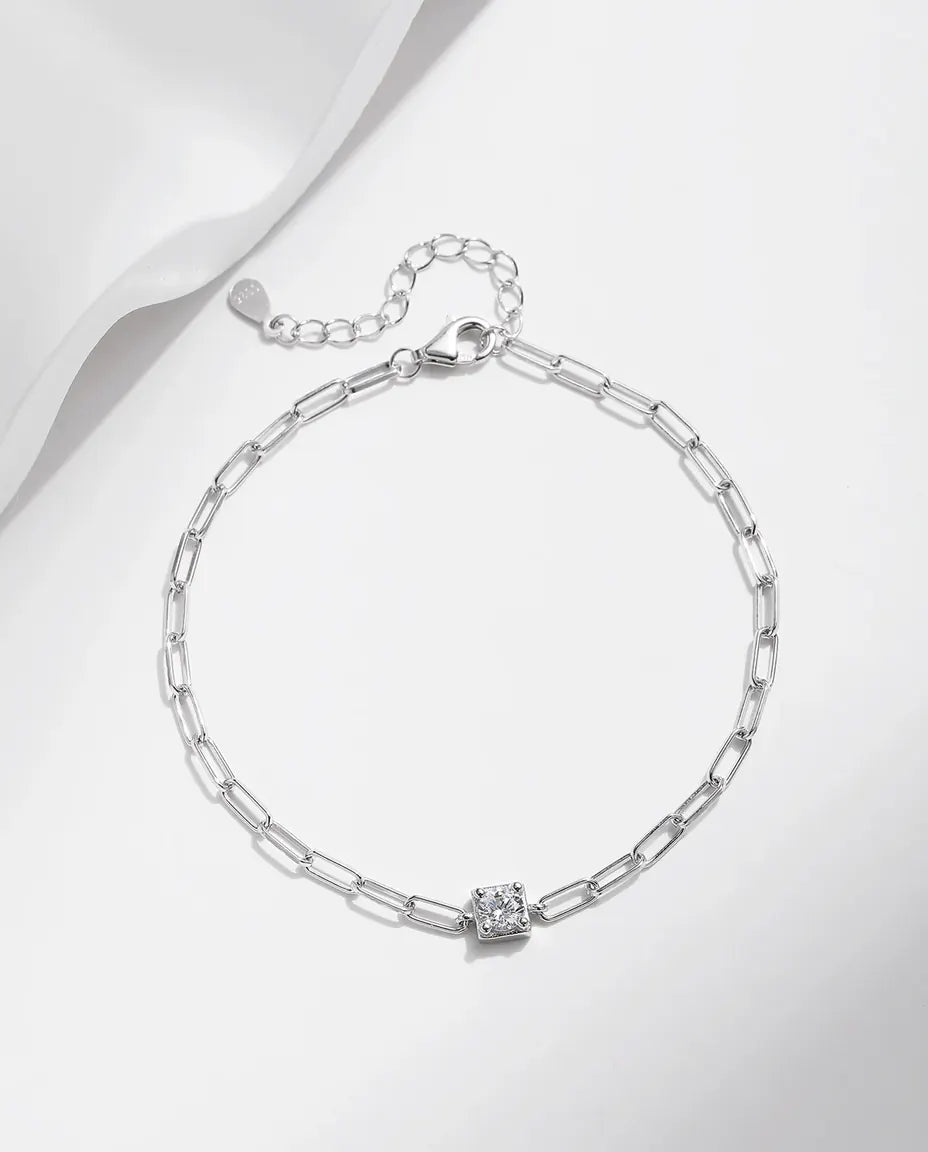 Armband met moissaniet van 0,3 ct aan paperclipschakel – 925 sterling zilver, vierkante kastzetting