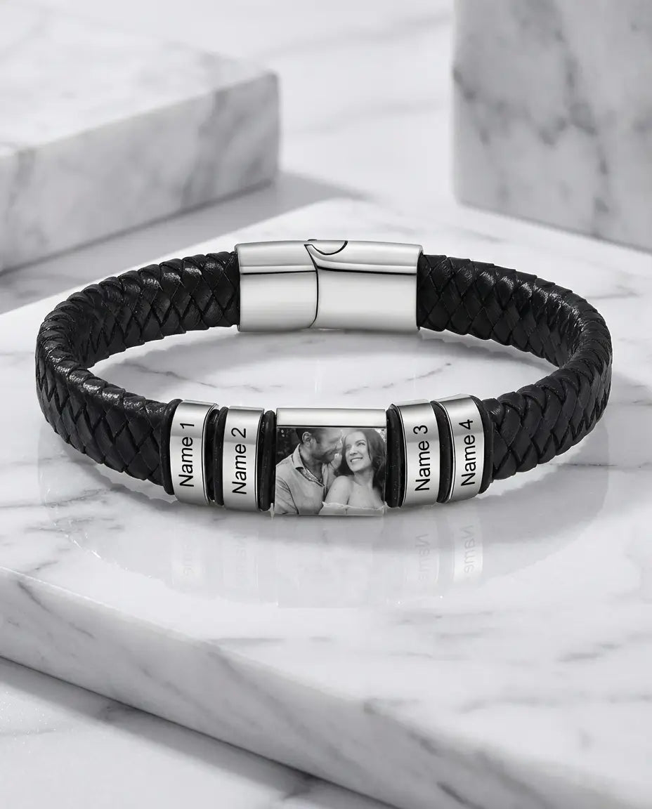 Gegraveerde Herenarmband – Zwart Gevlochten Leer met Fotobedel en Naamkralen