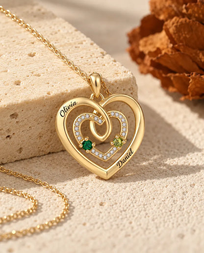 Gepersonaliseerde Geboortesteen Ketting met 2 Namen - gouden drievoudig hart met twee geboortestenen