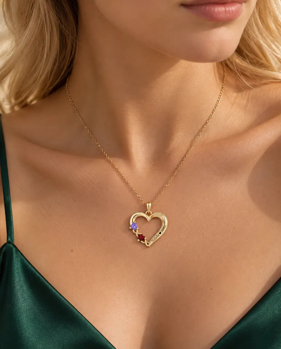 Gepersonaliseerde Geboortesteen Ketting met 2 Namen - gouden open hart met twee hartvormige stenen