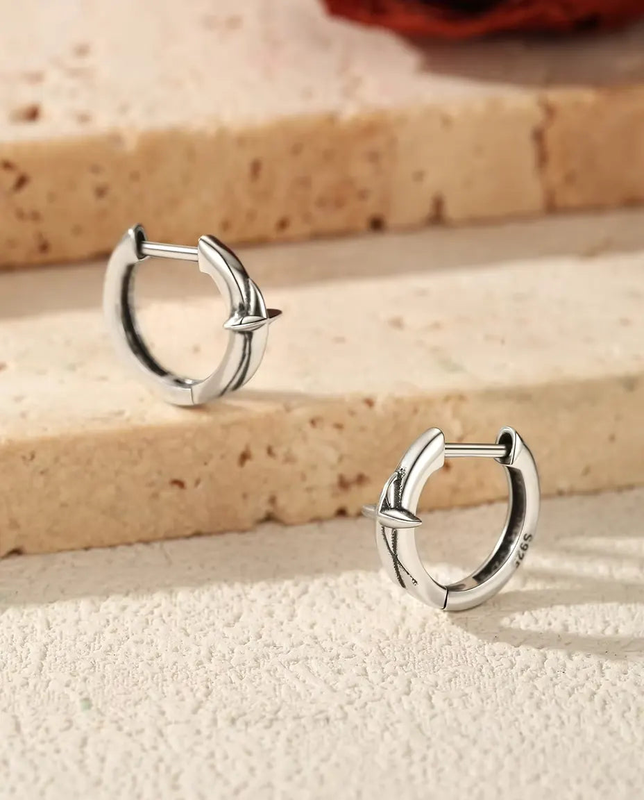 Huggie Creolen met Ster in 925 Sterling Zilver - het paar op treden van travertijn