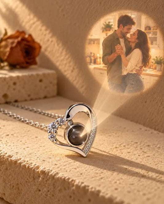 Ketting met Foto Erin - projecteert de verborgen foto op de muur