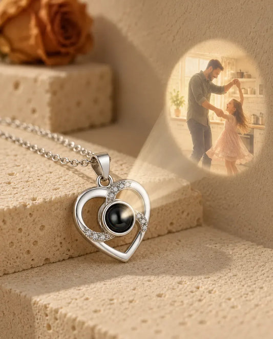 Ketting met Foto Erin - projecteert de verborgen foto op de muur