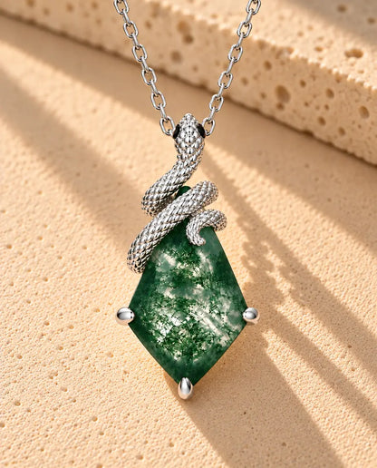 Mosagaat Ketting met Slang in 925 Sterling Zilver - close-up van de mosagaat en de zetting