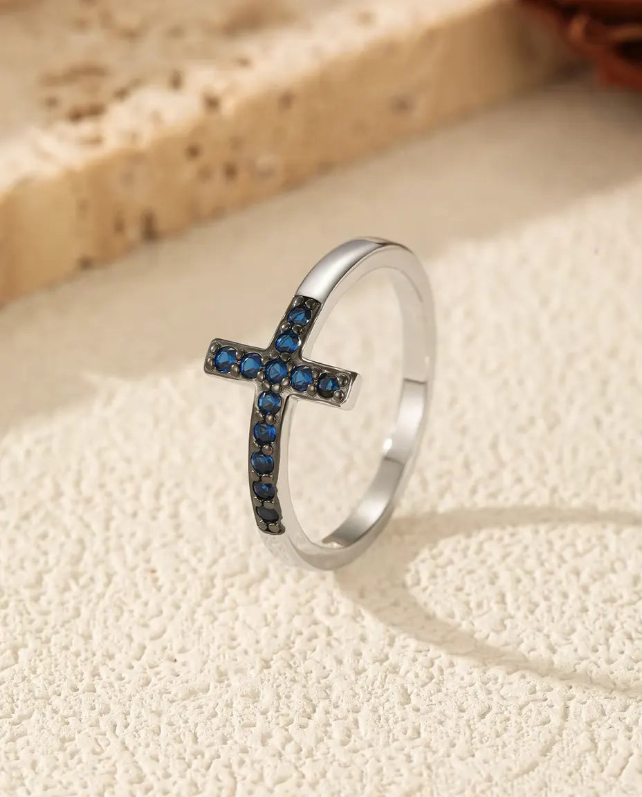 Liggend Kruis Ring - blauwe zirkonia pavé op band van 2 mm, maten 5 tot 9, 925 sterling zilver