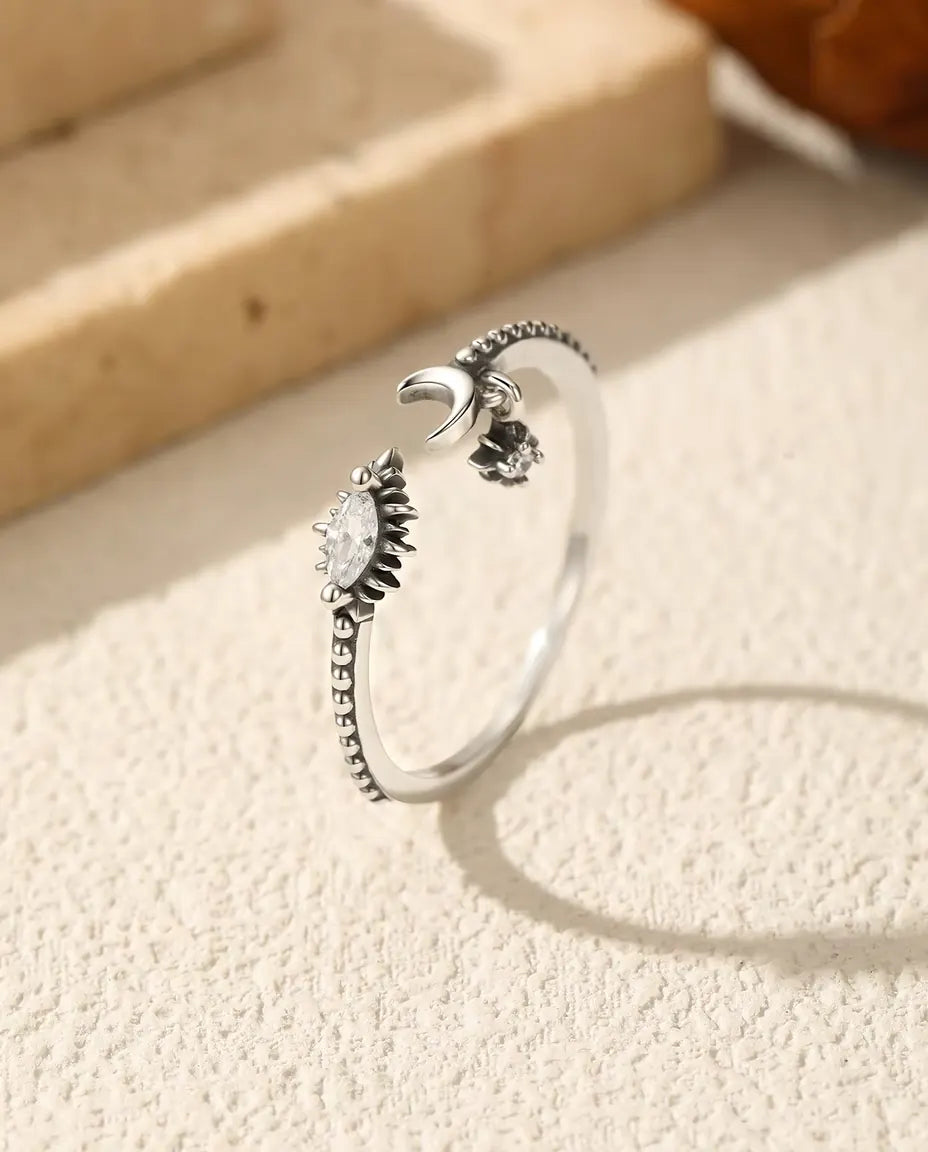 Maan en ster open ring - marquise zirkonia op geoxideerde bolletjesband, 925 zilver, verstelbaar US 6-9