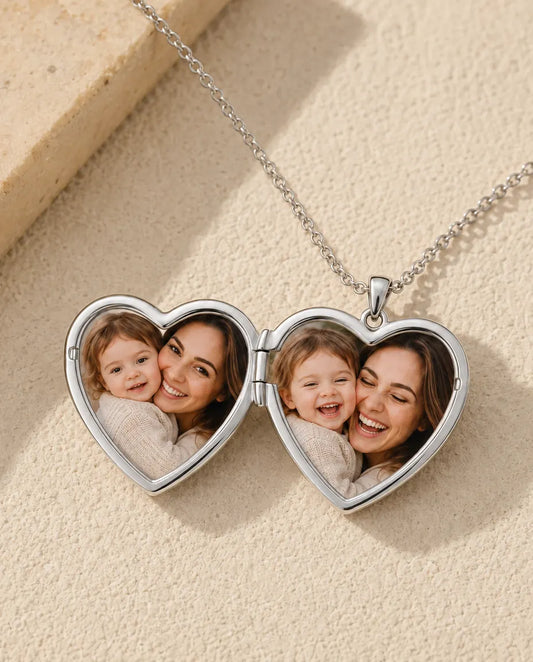 Hart Medaillon met 2 Foto's - medaillon met gegraveerde bloemen en parelmoeren achterkant, zilver of goud, ketting 50+5 cm