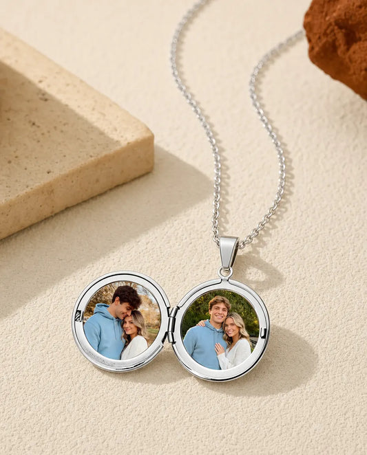 Medaillon met Foto – Rond met Bloemengravure voor 2 Foto's, Zilver- of Goudkleurig Staal