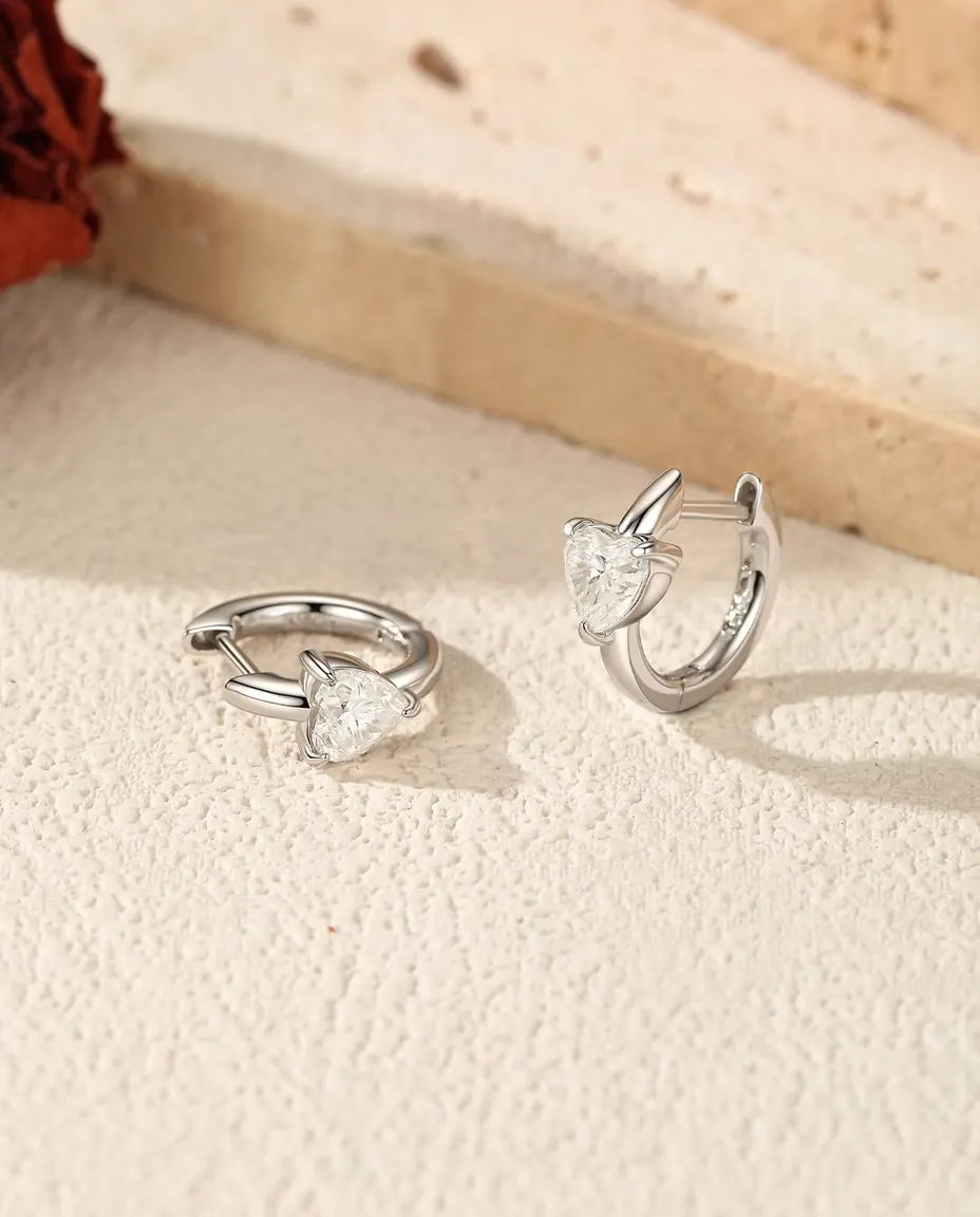 Moissaniet Klapcreolen met Hart - 2 x 0,50 ct kleur D, creool van 12 mm, sterling zilver 925, 2,30 g per paar