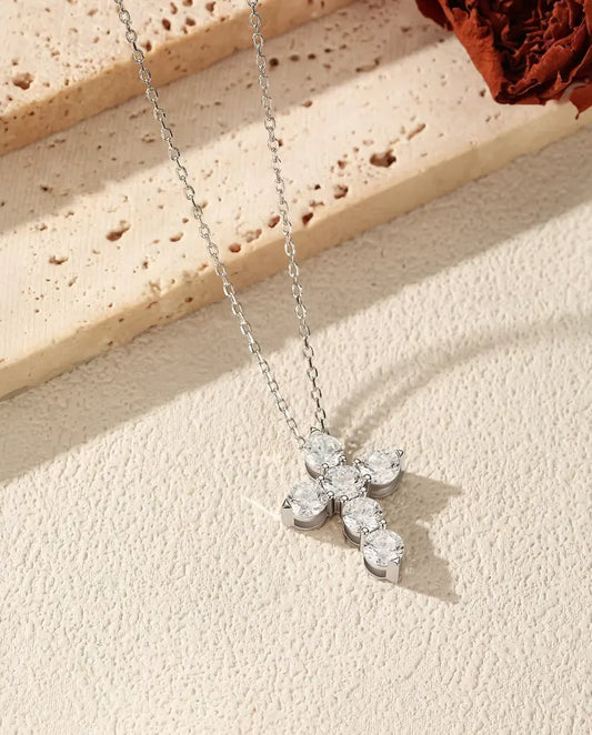Moissanite Ketting met Kruis - zes stenen van 0,50 ct kleur D, hanger 17,5 x 22,5 mm, 925 sterling zilver