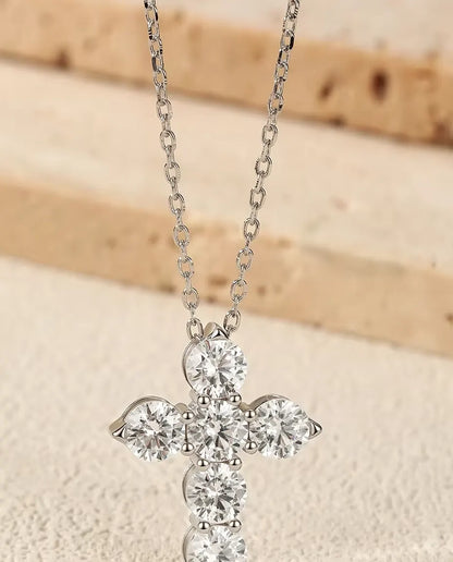 Moissanite Ketting met Kruis - zes stenen van 0,50 ct kleur D, hanger 17,5 x 22,5 mm, 925 sterling zilver