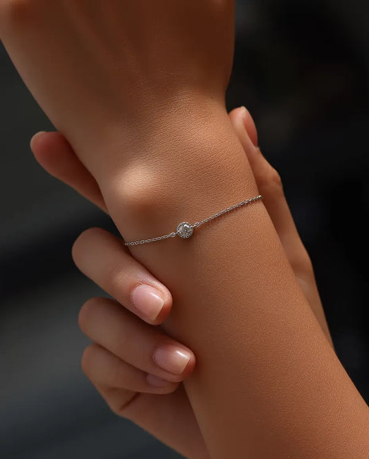 Moissanite armband - ronde steen van 0,30 ct in geparelde kas aan fijne ketting van 925 sterling zilver, 16 + 3 cm