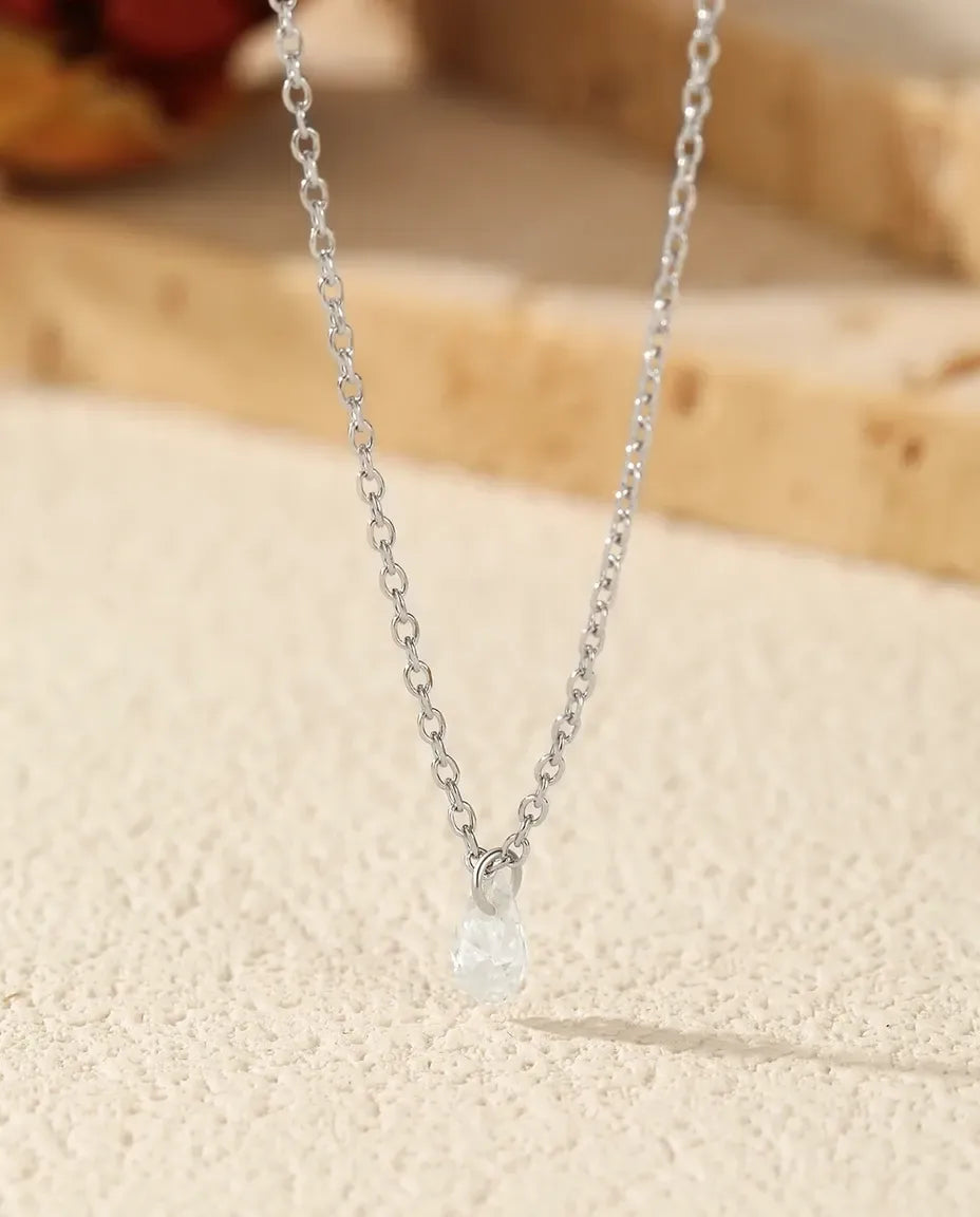 Moissanite Ketting met Druppel – peervormige steen van 0,3 ct kleur D VVS1 in 925 sterling zilver, ketting 40+5 cm