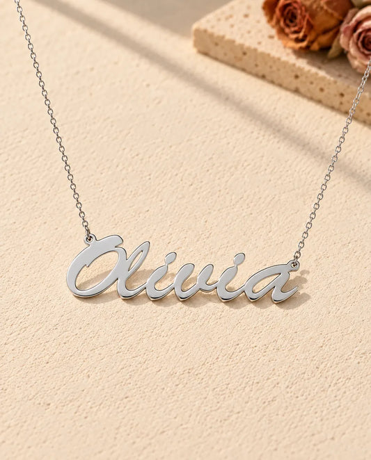 Gepersonaliseerde Ketting met Naam in 925 Sterling Zilver - vooraanzicht in zilver