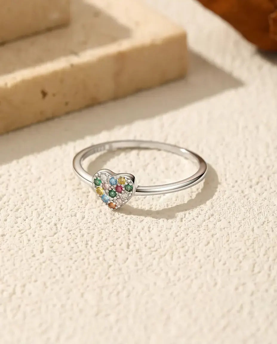 Ring met regenbooghart - 925 sterling zilver, hart pavé gezet met gekleurde zirkonia, dun om te stapelen