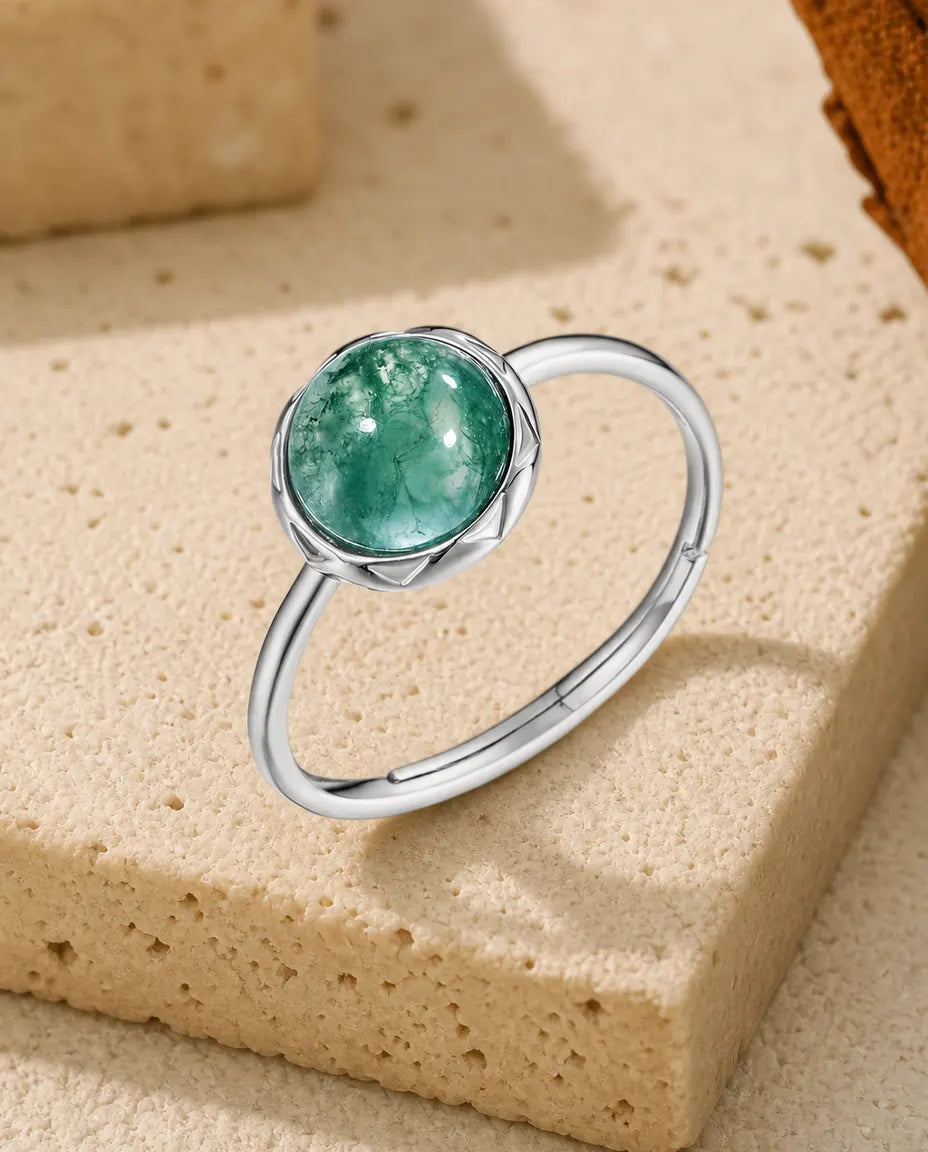 Mosagaat Ring met Ronde Cabochon – Verstelbare Open Band in 925 Sterling Zilver