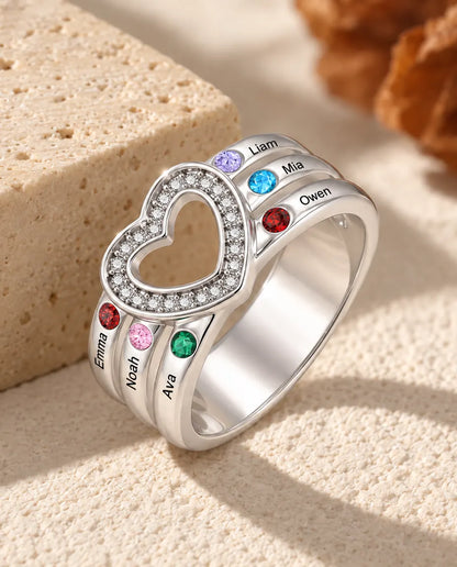 Gepersonaliseerde Geboortesteen Ring met 2, 4 of 6 Namen - stapelbare familiering met open hart, gegraveerde namen en gesimuleerde geboortestenen, gerhodineerd