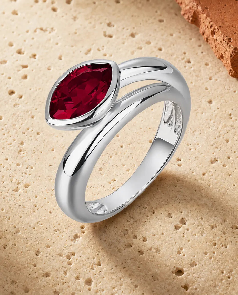 Robijn Ring – Marquise van 6 x 10 mm Oost-West in Kastzetting, Brede Gespleten Band van 925 Sterling Zilver