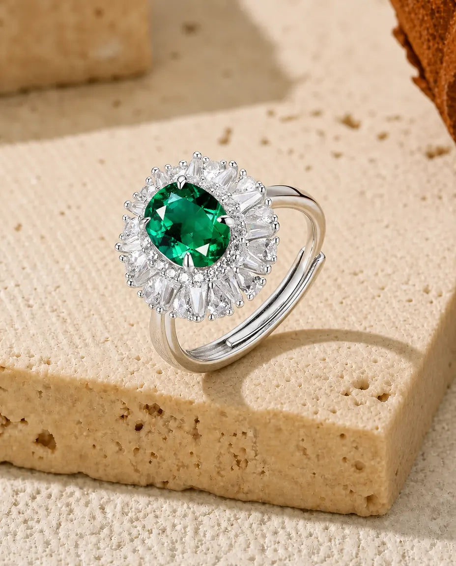 Smaragd Ring – Ovale Labgekweekte Steen in Ballerina Halo, 925 Sterling Zilver