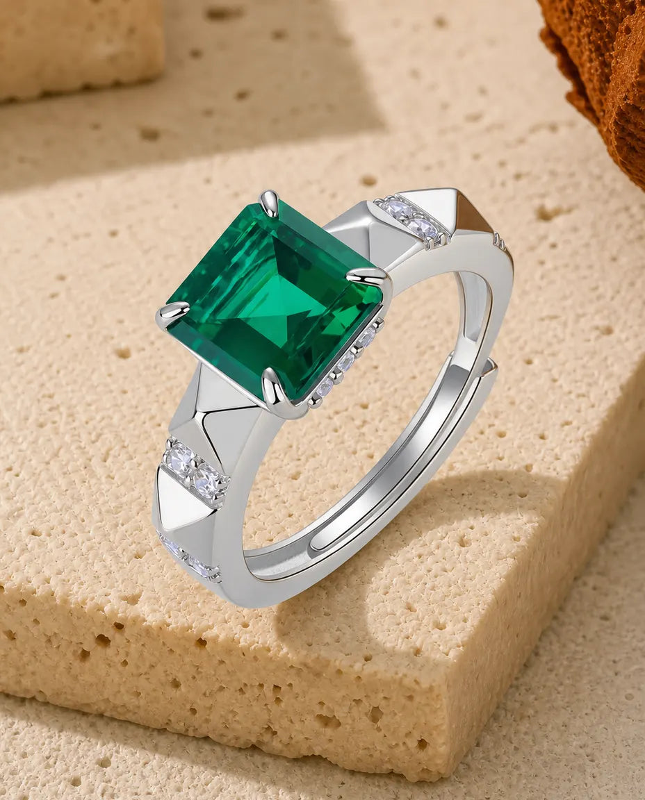 Smaragd Ring – Vierkante Labgekweekte Steen van 8 mm op Art Deco Band, Verstelbaar 925 Sterling Zilver