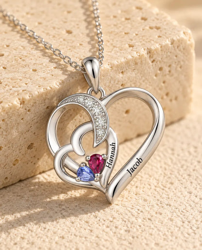 Gepersonaliseerde Geboortesteen Ketting met 2 Namen - twee verstrengelde harten met druppelstenen, gerhodineerd