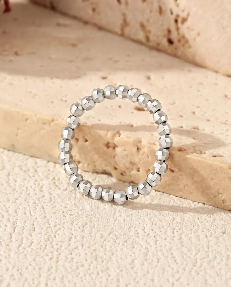 Verstelbare Ring met Geslepen Bolletjes - band van 2,5 mm bolletjes, maat US 6 tot 9, 925 sterling zilver