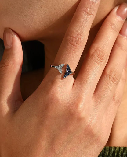 Walvisstaart Ring open verstelbaar - blauwe en witte stenen, maten US 6 tot 9, 925 sterling zilver