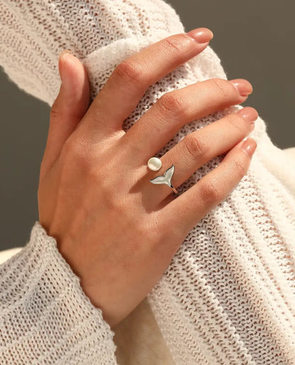 Walvisstaart Ring met Parel - open verstelbare band met witte staart, 925 sterling zilver